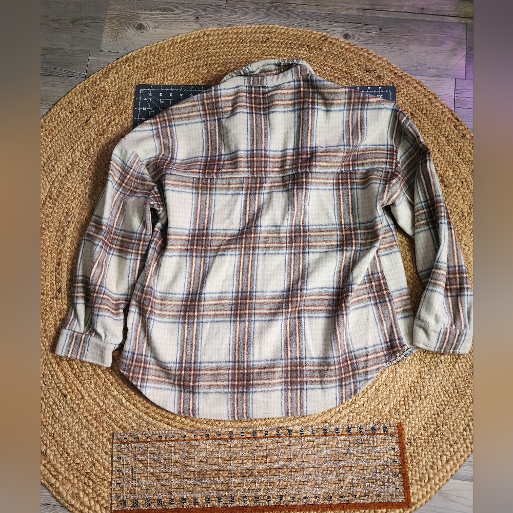 Half zip Shacket - Picture 4 of 6